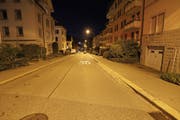 In der Tempo-30-Zone auf der Buchentalstrasse ist am Montagabend ein Sechsjähriger vor ein Auto gerannt und verletzt worden. (Bild: Stadtpolizei St.Gallen - 14. Oktober 2019)