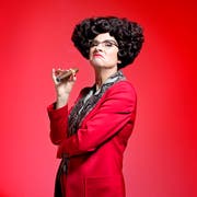 Helga Schneider tritt mit ihrem neuen Soloprogramm Miststück in der Kellerbühne St.Gallen auf. (Bild: PD)