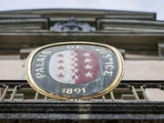Das Kantonsgericht entschied wie die Vorinstanz - eine Freiheitsstrafe von zwei Jahren auf Bewährung. (Bild: Keystone/CHRISTIAN MERZ)