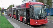 Ein Batterie-Trolleybus der Firma Hess bei einer Testfahrt in St.Gallen. (Bild: pd)