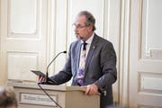 Kantonsrat Roland Huber im Grossen Rat. (Bild: Donato Caspari)