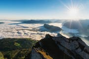 Hochnebelstimmung über dem Vierwaldstättersee, fotografiert vom Pilatus. (Bild: Roger Grütter, 5. Oktober 2018)