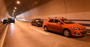 Auffahrunfall im Eichtunnel. (Bild: Luzerner Polizei)
