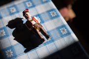 Nach dem Umzug ins Toggenburg konnte er die Freude an Senntum und Tracht auch in seinem Hobby ausleben.