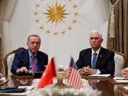 US-Vize-Präsident Mike Pence hat sich nach eigenen Angaben mit dem türkischen Präsidenten Recep Tayyip Erdogan auf eine Waffenruhe für den Nordosten Syriens verständigt. (Bild: KEYSTONE/AP/JACQUELYN MARTIN)