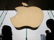 So wertvoll wie kein anderes Emblem: Die Marke des US-Technologiekonzerns Apple ist laut einer Marktforschungsfirma gut 234 Milliarden Dollar wert. (Bild: KEYSTONE/AP/KIN CHEUNG)