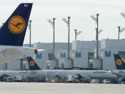 Lufthansa will Flugbetrieb trotz Streik in vollem Umfang aufrechterhalten. (Bild: KEYSTONE/EPA/ARMIN WEIGEL)