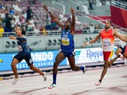 Grant Holloway freut sich riesig nach dem Sieg über 110 m Hürden (Bild: KEYSTONE/AP/DAVID J. PHILLIP)