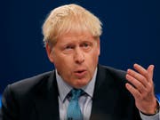 Keine Empfehlung als Demokrat: der britische Premier will das Parlament schon wieder von seiner Arbeit abhalten. (Bild: KEYSTONE/AP/FRANK AUGSTEIN)