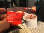 Die SBB verteilen Tausende 5-Franken-Gutscheine. (Bild: Watson)