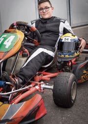 Der 14-jährige Kartfahrer Alessio Barone ist einer der schnellsten Schweizer in seiner Alterskategorie. Nun fährt er um den Weltmeistertitel.Bild: Lisa Jenny