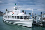Die MS Säntis der Schweizerischen Bodensee-Schifffahrt (SBS) im Hafen von Romanshorn. (Bild: Reto Martin)