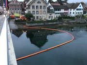 Mit einer Ölsperre wurde die Substanz abgefangen. (Bild: PD)