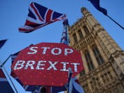 Die EU muss nach dem Entscheid des britischen Unterhauses am Dienstagabend nun über eine dritte Brexit-Verlängerung entscheiden. (Bild: KEYSTONE/EPA/ANDY RAIN)