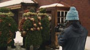 Yu Hao filmt einen Schuppel am Silvester. (Bild: PD)