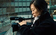In ihrer ersten Zeit in der Schweiz war die Filmkamera Yu Haos ständige Begleiterin. (Bild: PD)