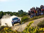 Der Este Ott Tänak begeistert in seinem Toyota auch die Zuschauer in Katalonien. (Bild: KEYSTONE/EPA REPORTER IMAGES)