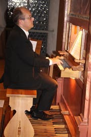 Als Gast trat Organist Karl Arnold am Konzert mit Tromburi auf. (Bild: Paul Gwerder, Erstfeld, 25. Oktober 2019)
