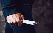In einem unkontrollierten Wutausbruch hat der Täter mehrfach auf sein Opfer eingestochen. Symbolbild: Getty