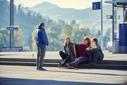 Geprobt wird im Bahnhofsgebäude. Und manchmal auch davor. (Bild: PD)
