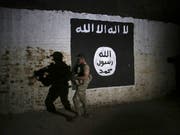 In den USA gibt es Berichte, dass der meistgesuchte Anführer des Islamischen Staates Abu Bakr Al-Bagdadi bei einem Sondereinsatz der USA in Syrien ums Leben gekommen sei. (Bild: KEYSTONE/AP/KHALID MOHAMMED)