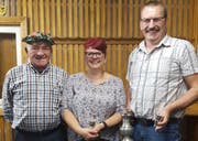 Die erfolgreichen Unterschächner Schützen; von links: Ruedi Arnold, Susi Schuler und Heinz Bissig. (Bild: PD)