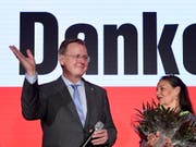 Historischer Sieg für Bodo Ramelow in Thüringen - die Linke kommt bei der Landtagswahl am Sonntag auf 31,0 Prozent der Stimmen. (Bild: KEYSTONE/EPA/JENS SCHLUETER)