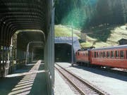 Der Vereinatunnel, der das Prättigau mit dem Unterengadin verbindet, ist auch 20 Jahre nach der Eröffnung eine Erfolgsgeschichte. Das Bild zeigt das Nordportal Selfranga bei Klosters. (Bild: KEYSTONE/ELISABETH GUENTHARD)