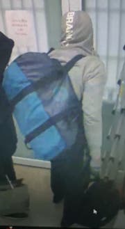 Täter 1. (Bild: Luzerner Polizei)