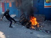 Bei Ausschreitungen nach Protesten in Haiti sind am Sonntag (Ortszeit) zwei Personen ums Leben gekommen. (Bild: KEYSTONE/EPA EFE/JEAN MARC HERVE ABELARD)