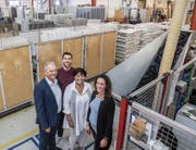 Die zwei Veriset-Generationen (v.l.n.r.): Ueli Jost mit Sohn Daniel, Ehefrau Ursula und Tochter Nadine. (Bild: Nadia Schärli, Root, 21. Oktober 2019)