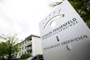 Angrenzend an die Schulanlage Oberwiesen, will die Schulgemeinde Bauland kaufen. (Bild: Donato Caspari)