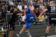 Fällt mindestens bis Ende Jahr aus: Tom Hofstetter (in blau). (Bild: Eveline Beerkircher (Kriens, 2. Oktober 2019))