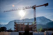 Eine Baustelle in Stansstad. In dieser Gemeinde und in Hergiswil ist das Wohneigentum teurer als im Rest des Kantons. (Bild: Corinne Glanzmann, 16. Januar 2019)
