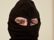 Seltenheit: Ein Mafiaboss stellt sich im November 2017 in Rom Journalistenfragen. (Bild: KEYSTONE/AP/ANDREW MEDICHINI)