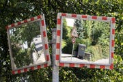 In der Tempo-30-Zone spielt die Sichtzone eine wichtige Rolle. (Bild: Ennio Leanza/Keystone)