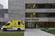 Für den Wattwiler Gemeinderat ist der Entscheid der St. Galler Regierung, das Spital Wattwil zu schliessen, nicht akzeptierbar. (Bild: Ruben Schönenberger)