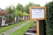 Hinweis auf eine bevorstehend Räumung eines Grabfeldes. (Bild: Donato Caspari)