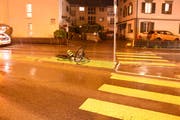 Ein 78-jähriger Autofahrer fuhr in Tübach einen 12-jährigen Buben auf dem Fussgängerstreifen an. (Bild: Kapo SG)