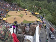 Die bekannte Schwingfest-Atmosphäre am Brünigpass zwischen dem Berner Oberland und Obwalden (Bild: KEYSTONE/URS FLUEELER)