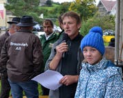 Präsident Richard Tobler (Mikrofon) mit Tochter Melanie und Experten. (Bild: Peter Jenni)