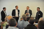 Diskutierten über Highspeed-Internet (von links): Moderator Florian Arnold, Marco Quinter von UPC, Regierungsrat Urban Camenzind, EWU-Geschäftsführer Georg Simmen. (Bild: Urs Hanhart, Andermatt, 4. Oktober 2019)