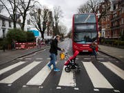 Der berühmte Fussgängerstreifen des «Abbey Road»-Covers für einmal ohne die Beatles. (Bild: KEYSTONE/AP NY/MATT DUNHAM)