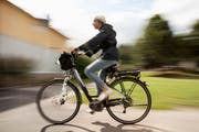 Die Geschwindigkeit des E-Bikes wird oftmals unterschätzt. (Bild: Getty)