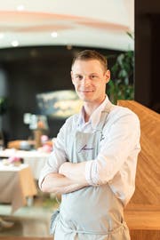 «Mich kann man auch mit Hörnli und Gehacktem glücklich machen»: Shootingstar Patrick Mahler vom Restaurant Focus im Park-Hotel Vitznau. Bild: «Gault-Millau»