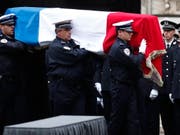 Islamisten-Hintergrund unterschätzt: Trauerfeier für die erstochenen Polizisten in Paris. (Bild: KEYSTONE/EPA/IAN LANGSDON)