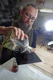 Silbernitrat drei Minuten auf die Platte einwirken lassen.