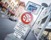 Es ist bald vorbei: Die Tafeln auf dem Boulevard verschwinden wieder. (Bild: Andrea Stalder, 16. Oktober 2018)