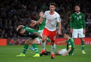 Immer wieder für ein Tor gut. Hier freut sich Fabian Schär über sein 1:0 im EM-Qualifikationsspiel in Irland. Am Ende gibt es nur ein Unentschieden. (Bild: Keystone)