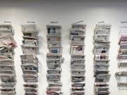 Die grösste Zeitungspräsenz im Vorfeld der Wahlen hat wie bereits vor vier Jahren die SVP gehabt. (Bild: KEYSTONE/GAETAN BALLY)